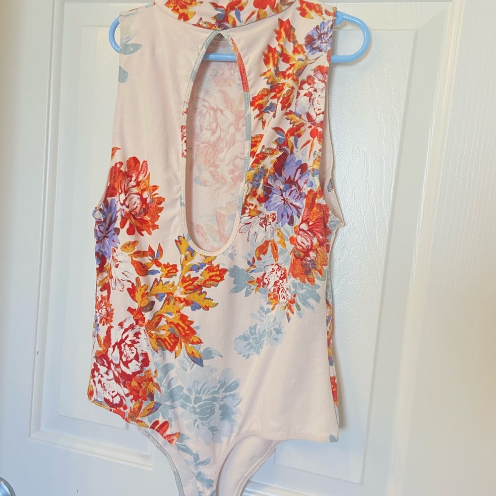 New free people floral turtle neck onesie small - Picture 2 of 5